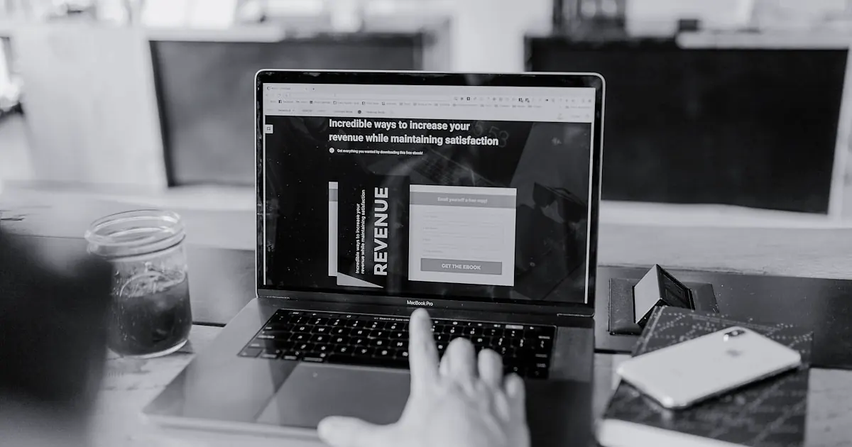 Cerdito alcancía con monedas